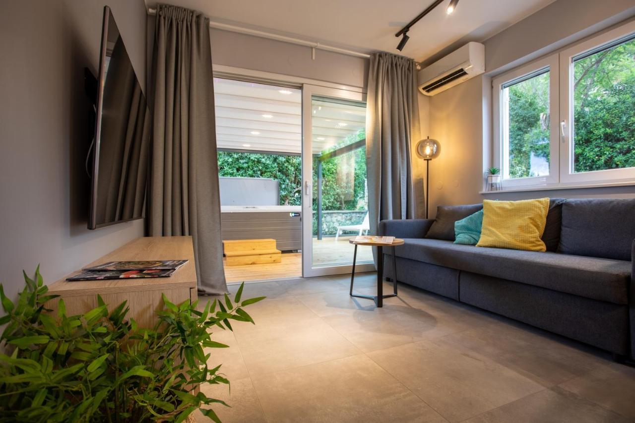 Happy Apartments Baska Exterior foto