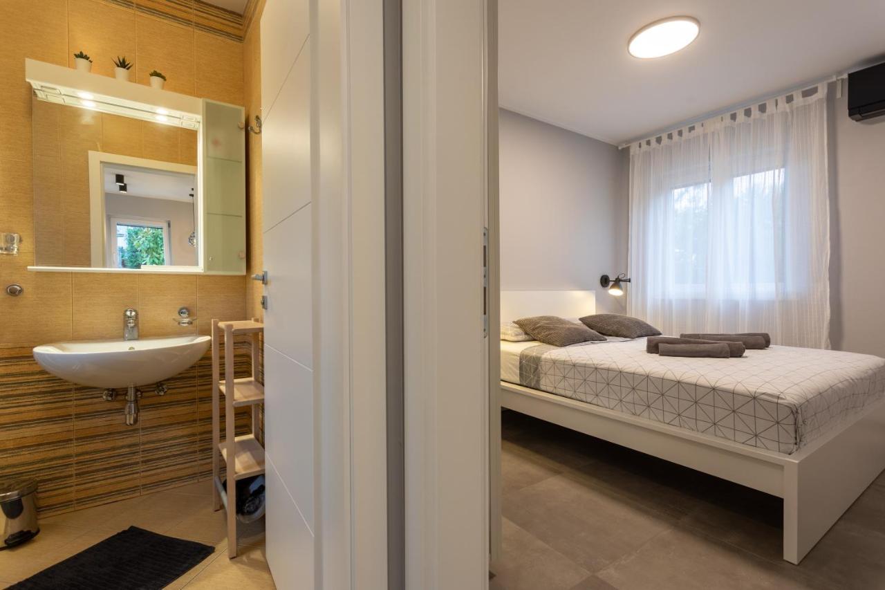 Happy Apartments Baska Exterior foto