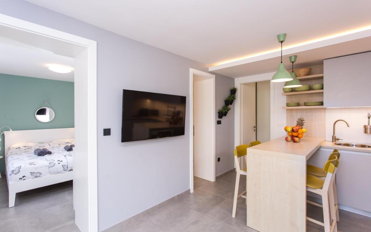 Happy Apartments Baska Exterior foto